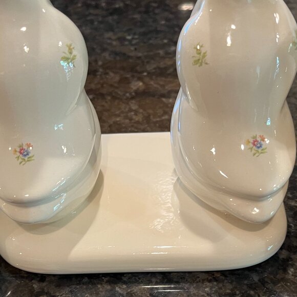 Vintage 1980's Ceramic Duck Napkin Holder Plus Salt & Pepper Shakers EUC - Picture 7 of 12